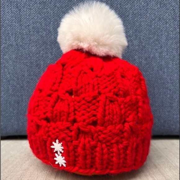 Kids hand knit winter pompom hat - NWOT - Picture 3 of 3